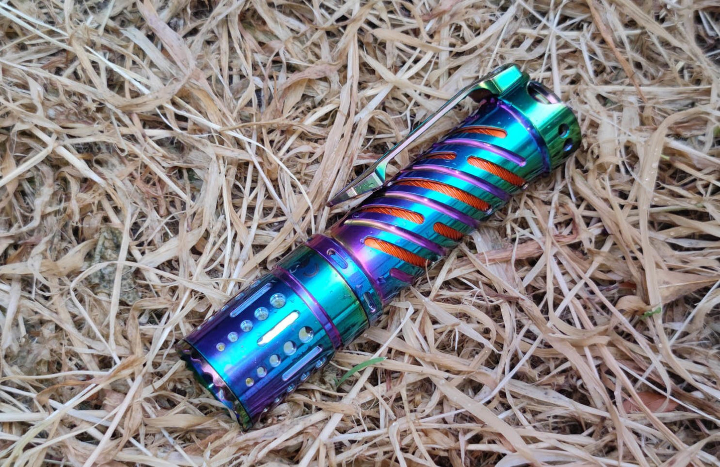 Acebeam Acebeam Compact Titanium Rainbow Pvd Edc Torch - 4000 Lumen #e70-Ti-Rainbow Midnight Blue