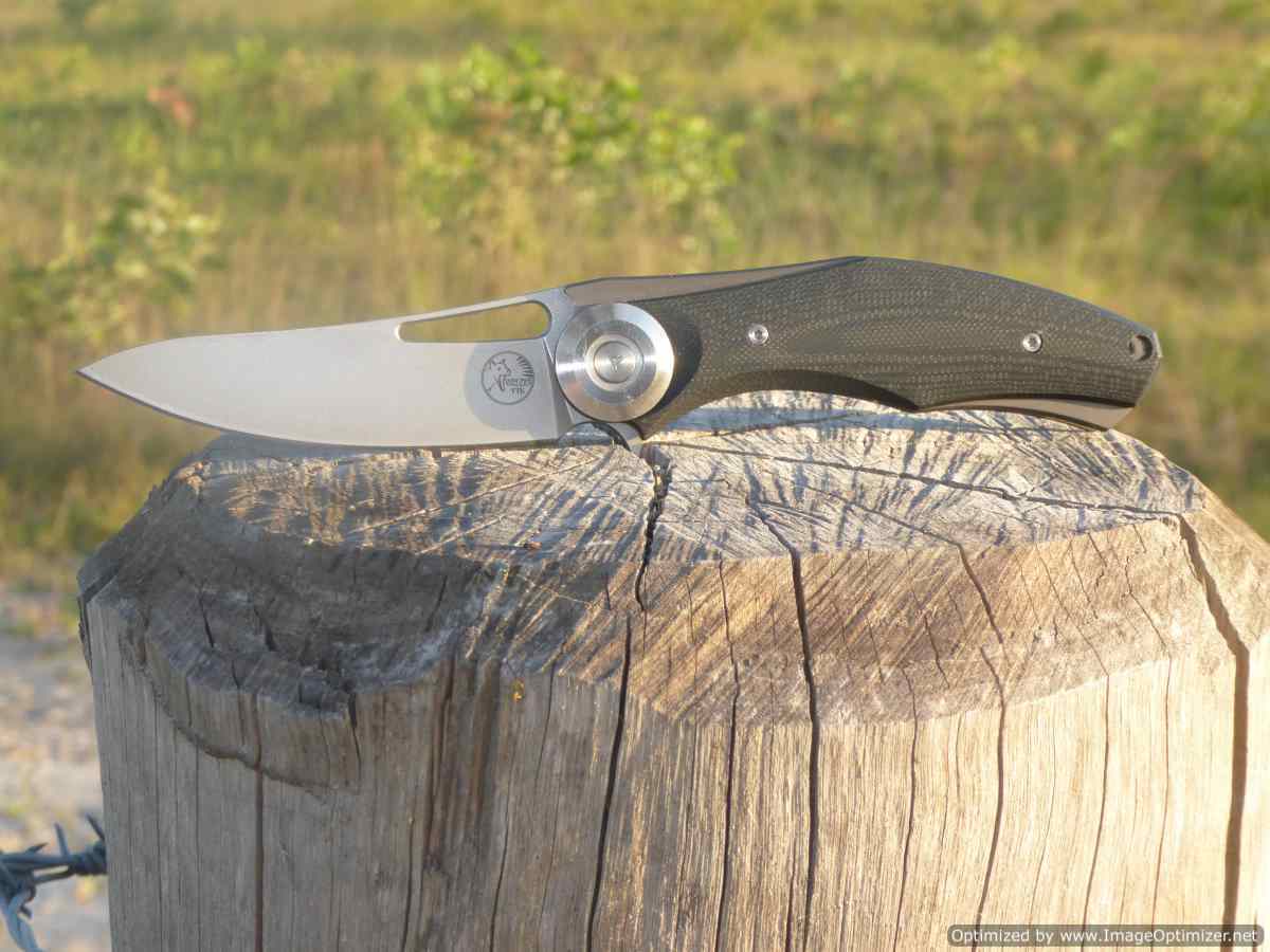Tassie Tiger Knives Ttk  D2 Steel  G10  Black Handle Folding Knife Rosy Brown